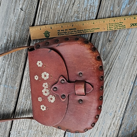 VINTAGE 70's Leather Shoulder Bag - Picture 3 of 14